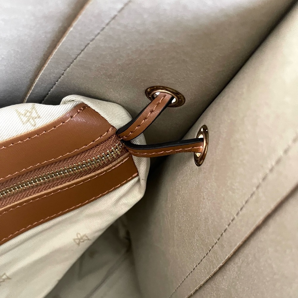 Cuoieria Fiorentina Italian Leather Shoulder Bag - Picture 14 of 16